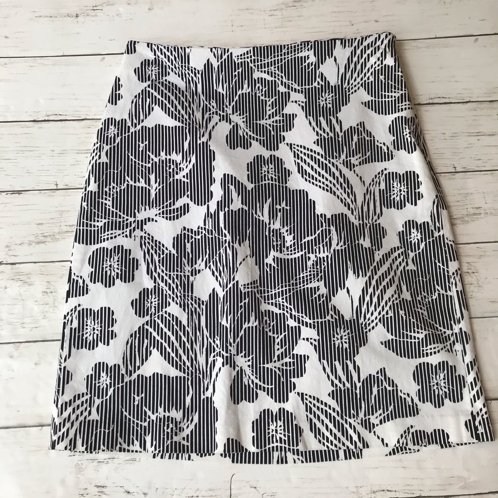 Ann Taylor LOFT skirt